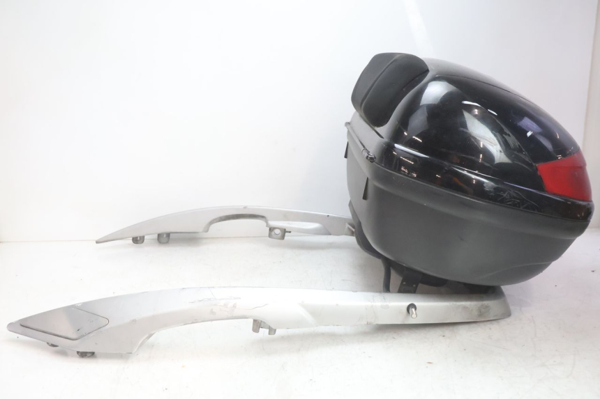 photo de TOPCASE PEUGEOT SATELIS 125 (2006 - 2009) - Hoofdaanzicht