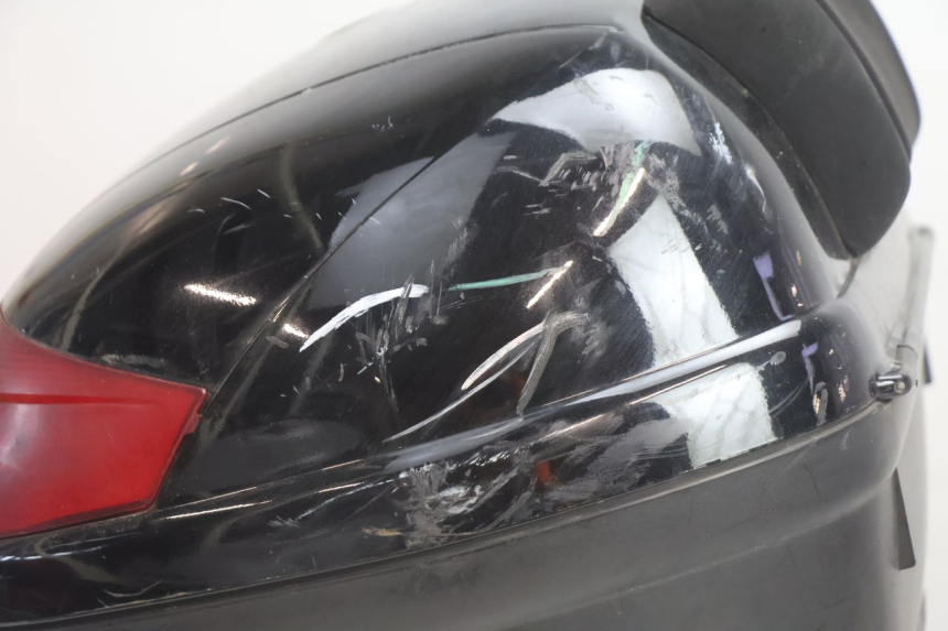 photo de TOPCASE PEUGEOT SATELIS 125 (2006 - 2009) - Detailaanzicht