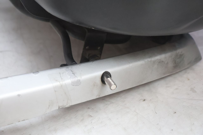 photo de TOPCASE PEUGEOT SATELIS 125 (2006 - 2009) - Technische close-up