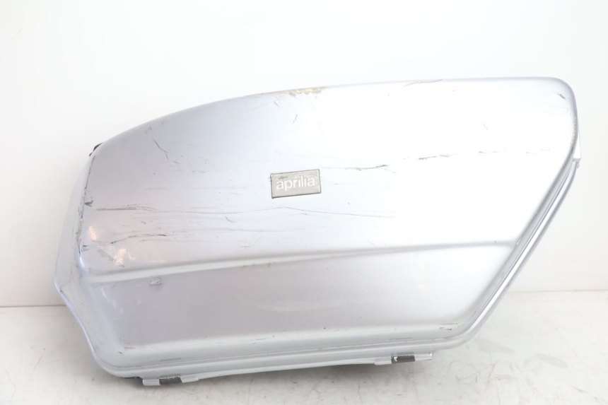 photo de TOPCASE APRILIA SCARABEO GT 125 (1999 - 2007) - Technische close-up