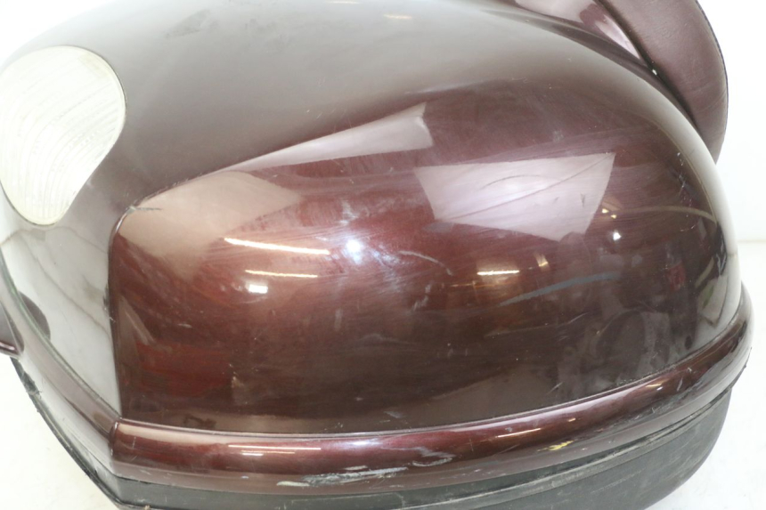 photo de TOPCASE APRILIA SCARABEO GT TOURING 125 (1999 - 2005) - Zoom op componenten