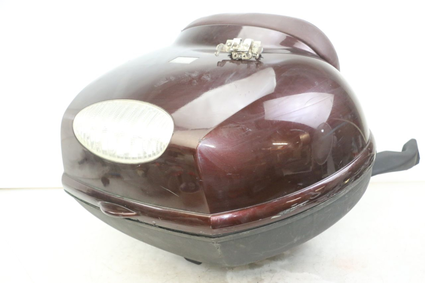 photo de TOPCASE APRILIA SCARABEO GT TOURING 125 (1999 - 2005) - Zoom op gebruiksstaat