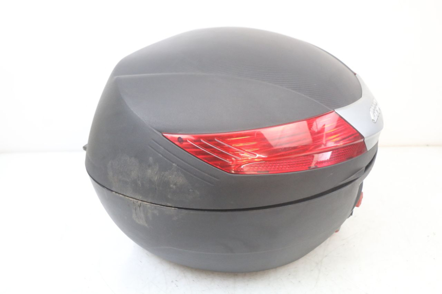 photo de TOPCASE KYMCO SUPER 8 125 (2008 - 2015) - Staat van het oppervlak