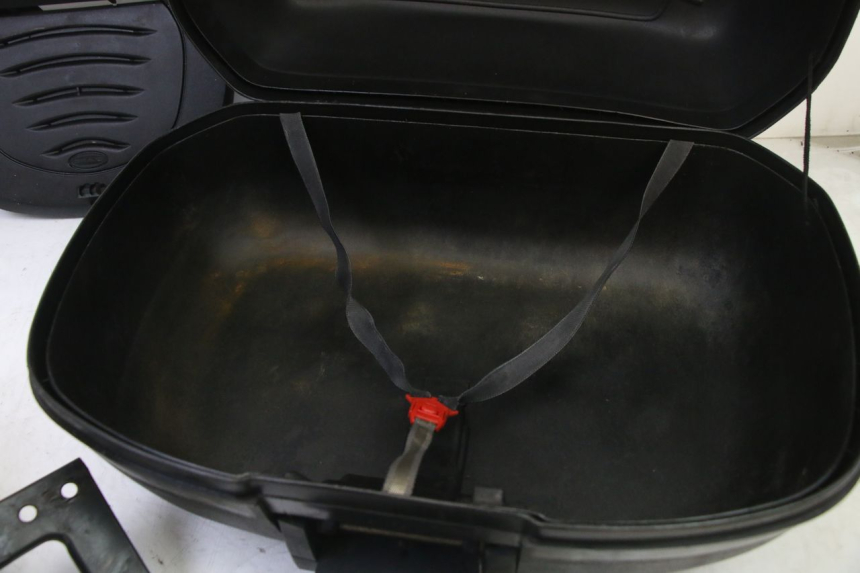 photo de TOPCASE PIAGGIO SUPER LX 125 (2000 - 2003) - Gecontroleerd onderdeel