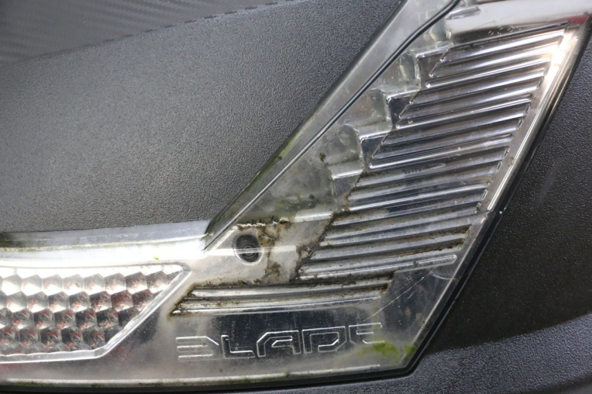 photo de TOPCASE PEUGEOT TWEET 4T 50 (2023 - 2025) - Focus op structuur