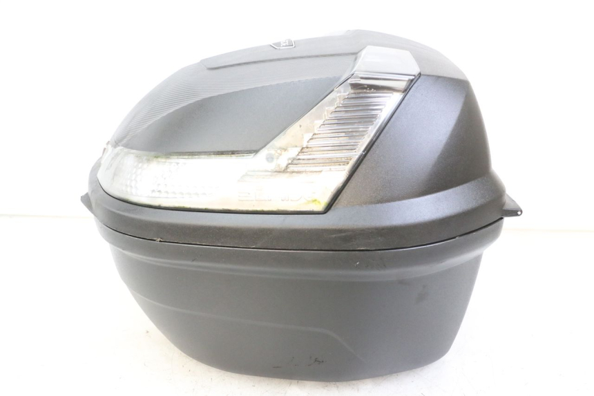 photo de TOPCASE PEUGEOT TWEET 4T 50 (2023 - 2025) - Alternatieve hoek