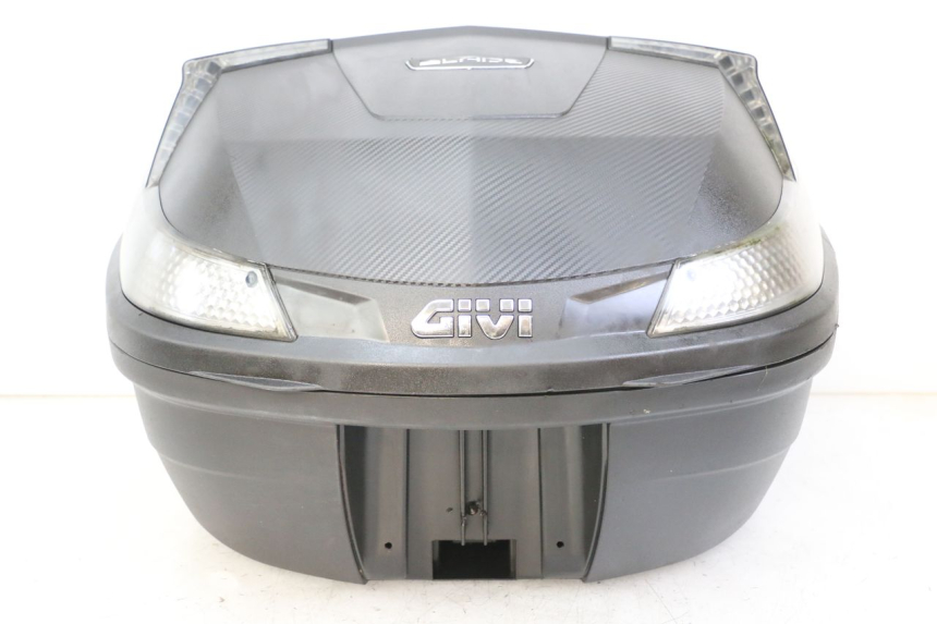 photo de TOPCASE PEUGEOT TWEET 4T 50 (2023 - 2025) - Zoom op kwaliteit