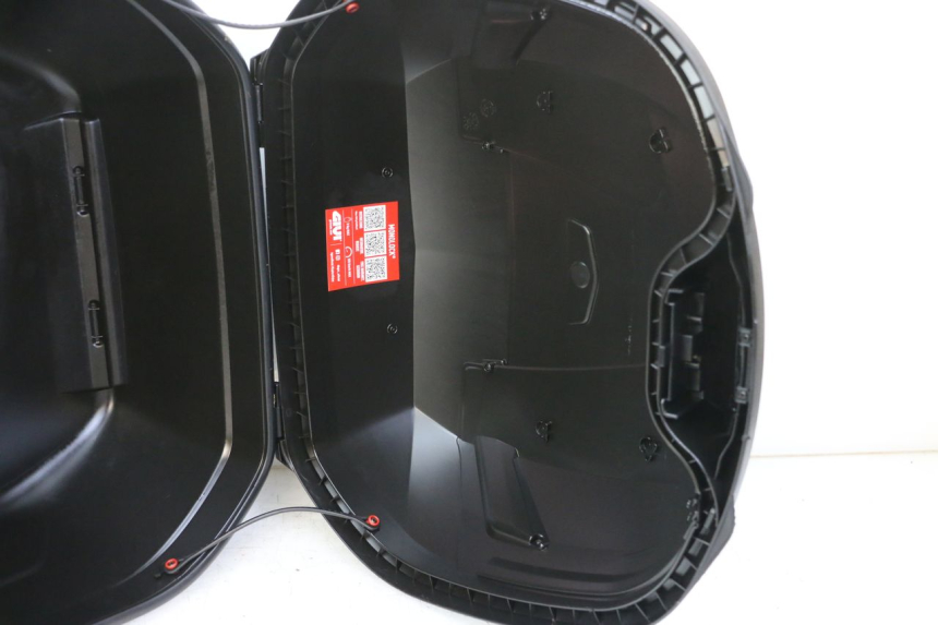 photo de TOPCASE PEUGEOT TWEET 4T 50 (2023 - 2025) - Profielaanzicht