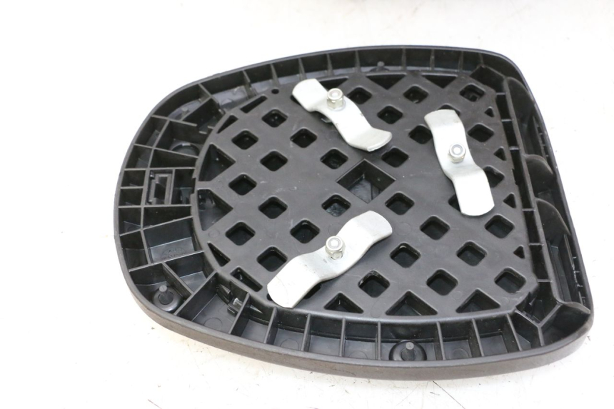 photo de TOPCASE PEUGEOT V-CLIC VCLIC 50 (2007 - 2013) - Kenmerkende details