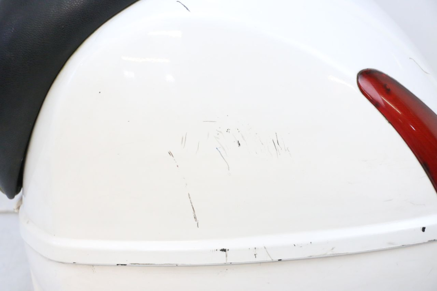 photo de TOPCASE PIAGGIO VESPA GTS SUPER IE 125 (2009 - 2016) - Aanvullende foto