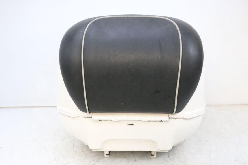 photo de TOPCASE PIAGGIO VESPA GTS SUPER IE 125 (2009 - 2016) - Visuele inspectie