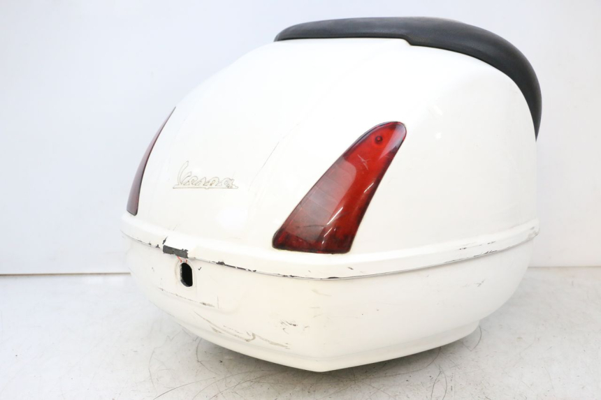 photo de TOPCASE PIAGGIO VESPA GTS SUPER IE 125 (2009 - 2016) - Alternatieve hoek