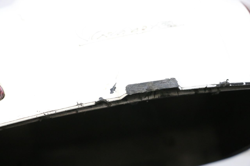 photo de TOPCASE PIAGGIO VESPA GTS SUPER IE 125 (2009 - 2016) - Technische close-up
