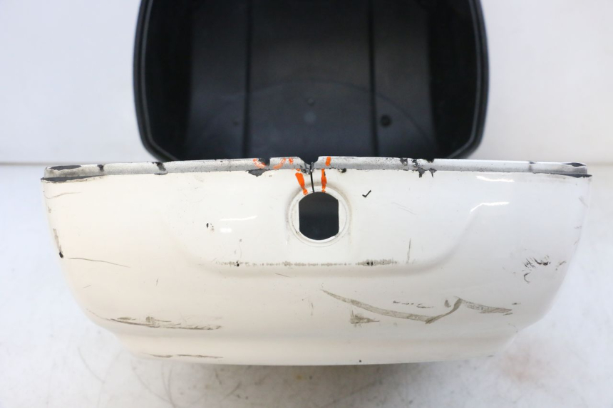 photo de TOPCASE PIAGGIO VESPA GTS SUPER IE 125 (2009 - 2016) - Overzicht