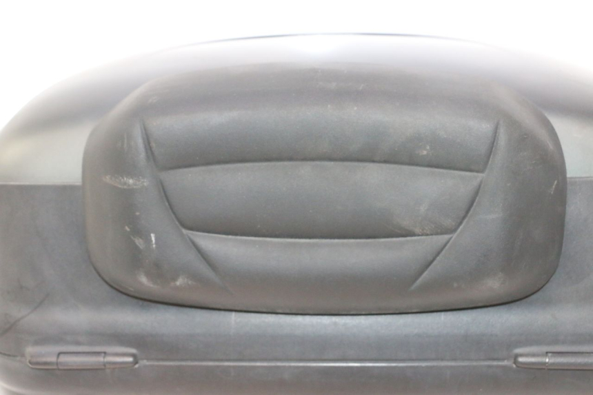 photo de TOP CASE YAMAHA X-MAX XMAX 125 (2010 - 2013) - Zoom op componenten