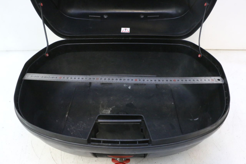 photo de TOP CASE YAMAHA X-MAX XMAX 125 (2010 - 2013) - Zoom op kwaliteit