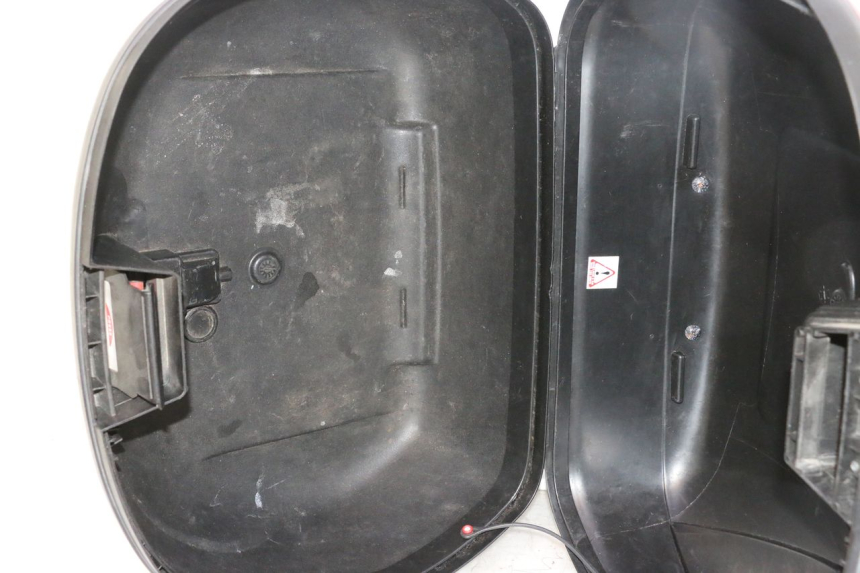 photo de TOP CASE YAMAHA X-MAX XMAX 125 (2010 - 2013) - Andere kijkhoek