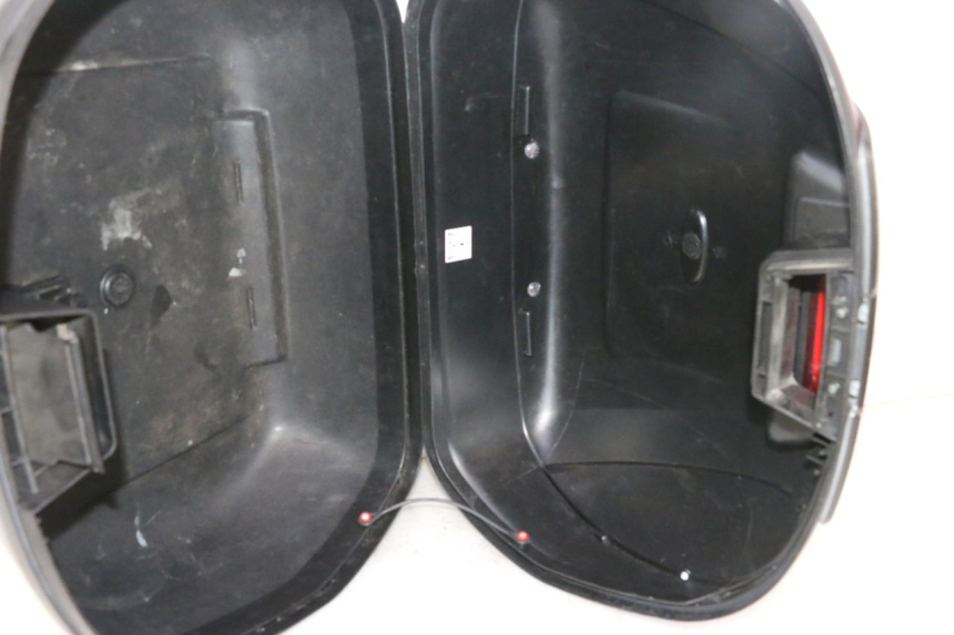 photo de TOP CASE YAMAHA X-MAX XMAX 125 (2010 - 2013) - Technische close-up