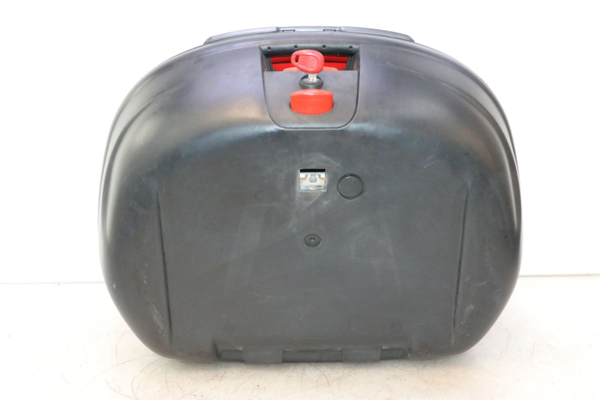 photo de TOP CASE YAMAHA X-MAX XMAX 125 (2010 - 2013) - Bevestigingspunten