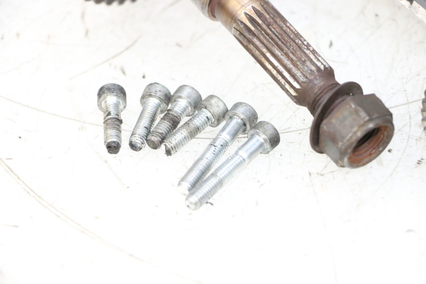 photo de WIELAANDRIJVING MBK BOOSTER SPIRIT NAKED 50 (2004 - 2017) - Zoom op componenten