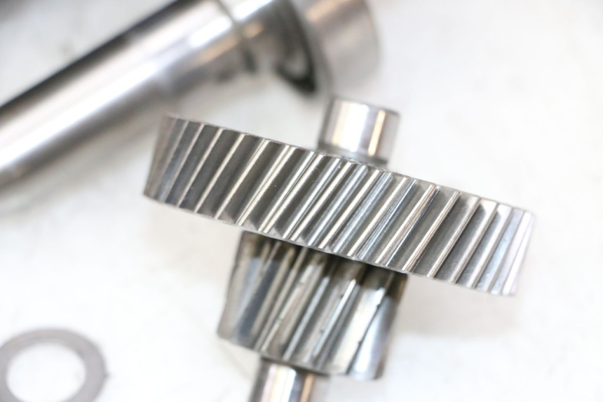 photo de WIELAANDRIJVING SUZUKI BURGMAN 125 (2007 - 2014) - Zoom op kwaliteit