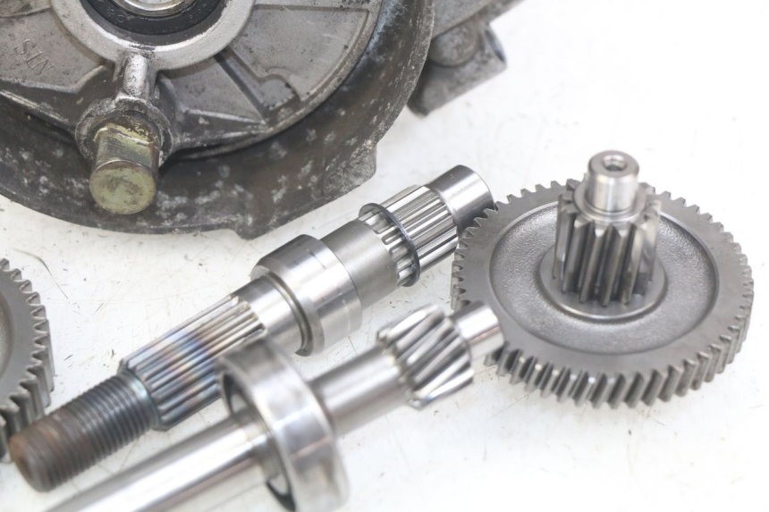 photo de WIELAANDRIJVING SYM CROX 4T 50 (2016 - 2023) - Bevestigingspunten