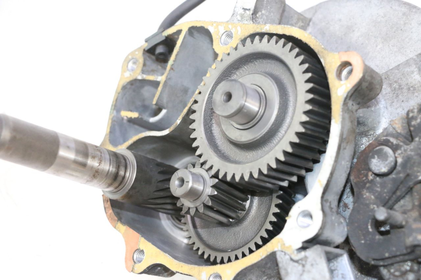 photo de WIELAANDRIJVING HONDA FES PANTHEON 2T 125 (1998 - 2002) - Zoom op componenten