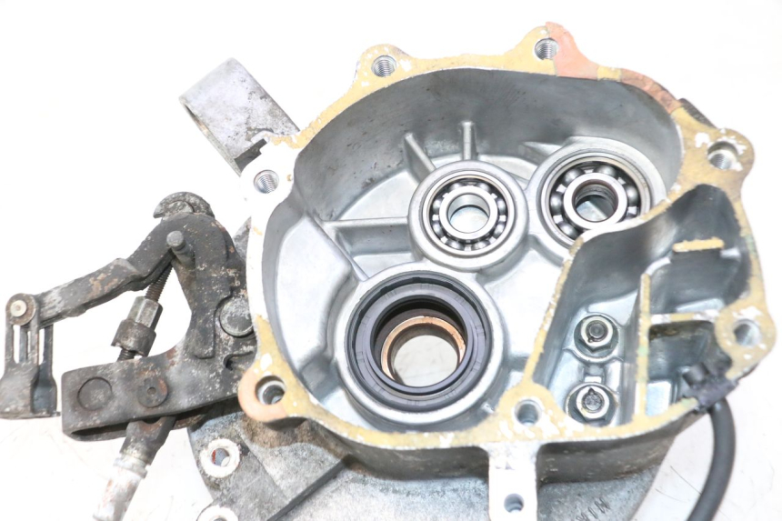 photo de WIELAANDRIJVING HONDA FES PANTHEON 2T 125 (1998 - 2002) - Focus op structuur