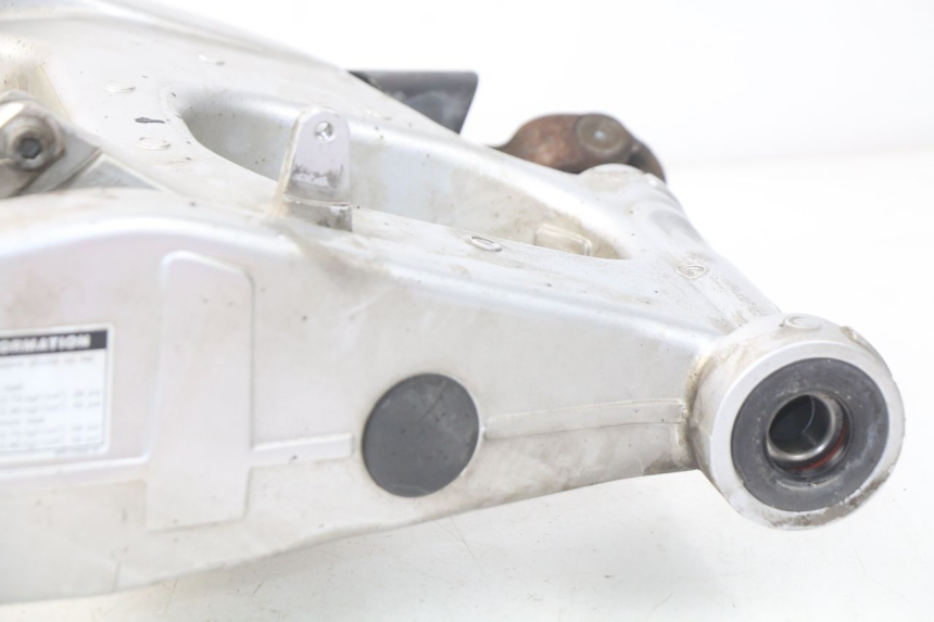 photo de WIELAANDRIJVING YAMAHA FJR ABS 1300 (2006 - 2012) - Bevestigingspunten