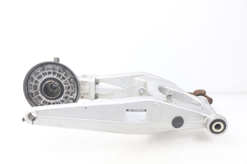 photo de WIELAANDRIJVING YAMAHA FJR ABS 1300 (2006 - 2012) - Technische close-up