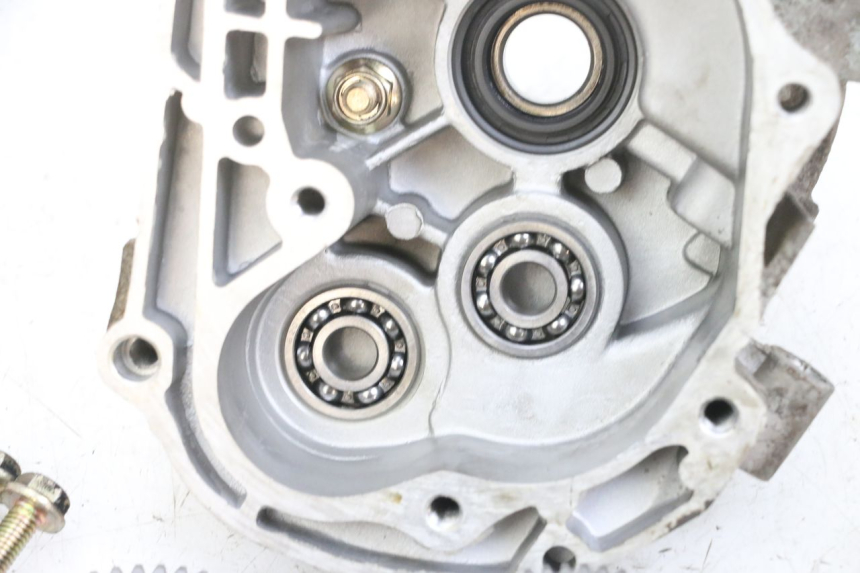 photo de WIELAANDRIJVING PEUGEOT KISBEE 4T 50 (2010 - 2017) - Profielaanzicht