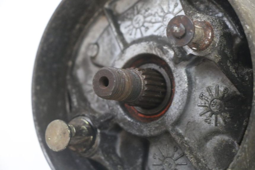 photo de WIELAANDRIJVING KYMCO DINK 4T 50 (2007 - 2018) - Bevestigingspunten