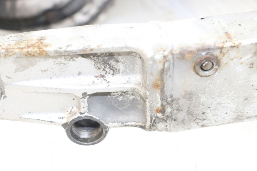 photo de WIELAANDRIJVING HONDA NTV DEAUVILLE 650 (1998 - 2001) - Detail van het onderdeel