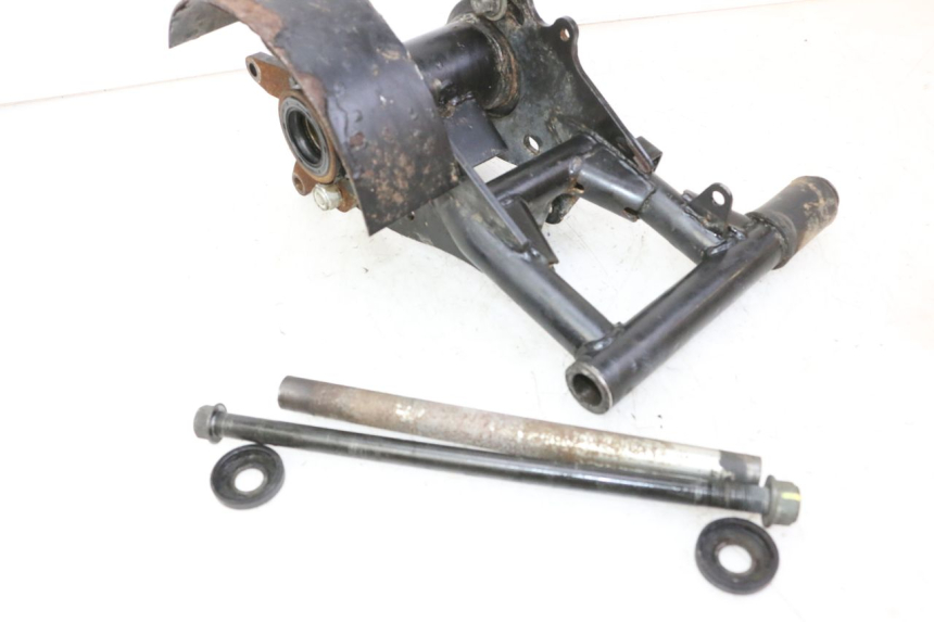 photo de WIELAANDRIJVING HYTRACK S 150 (2003 - 2011) - Detail van het onderdeel