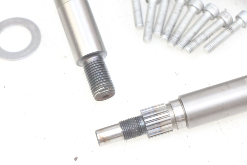 photo de WIELAANDRIJVING APRILIA SCARABEO LIGHT 125 (2007 - 2011) - Focus op structuur