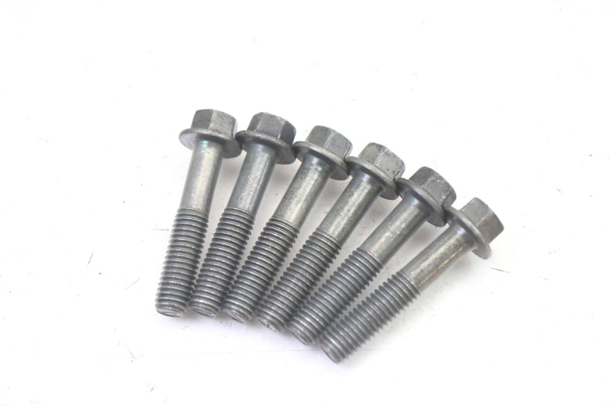 photo de WIELAANDRIJVING YAMAHA XMAX X-MAX 125 (2006 - 2009) - Bevestigingspunten