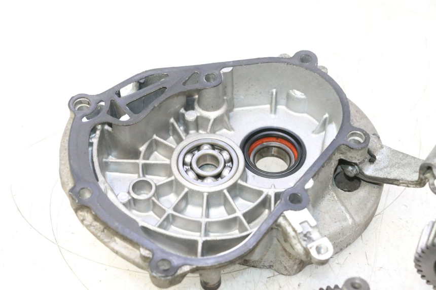 photo de WIELAANDRIJVING PIAGGIO X8 STREET 125 (2006 - 2007) - Technische close-up
