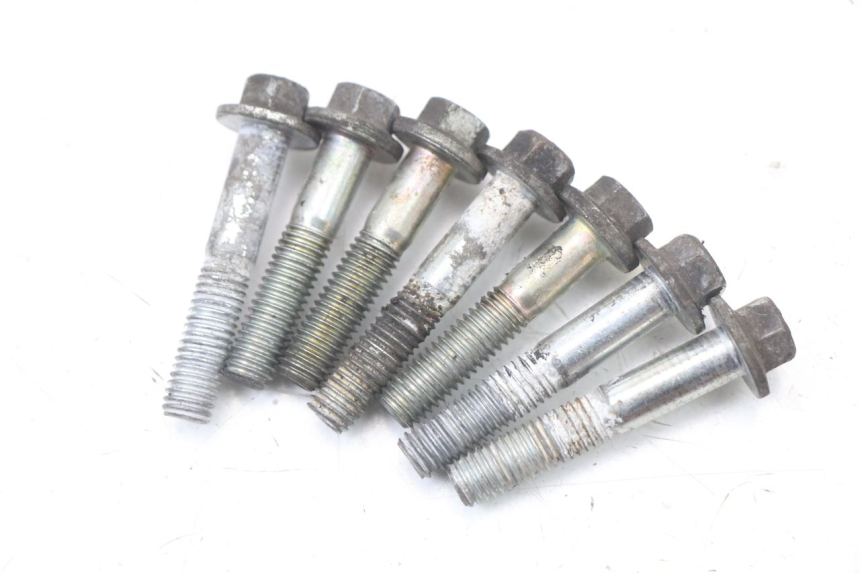 photo de WIELAANDRIJVING PIAGGIO X8 125 (2004 - 2007) - Zoom op componenten