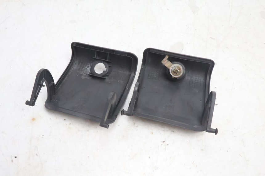 photo de VOORSTE INSPECTIEDOP HONDA FES PANTHEON 2T 125 (1998 - 2002) - Technische close-up