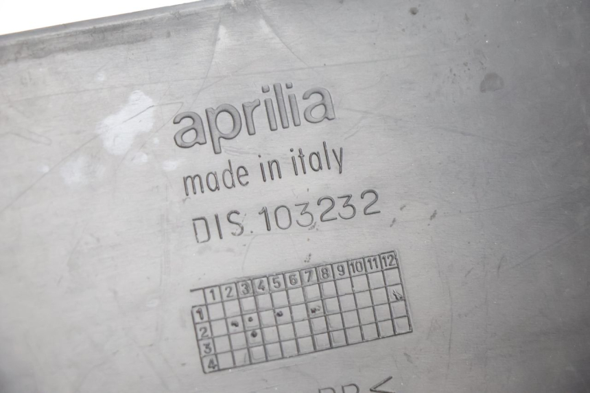photo de INSPECTIEDOP APRILIA SCARABEO GT 125 (1999 - 2007) - Bevestigingspunten
