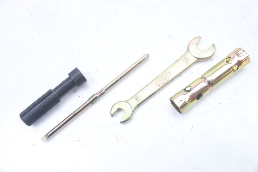 photo de GEREEDSCHAPSKIT KYMCO AGILITY 4T 50 (2005 - 2018) - Detail van het onderdeel