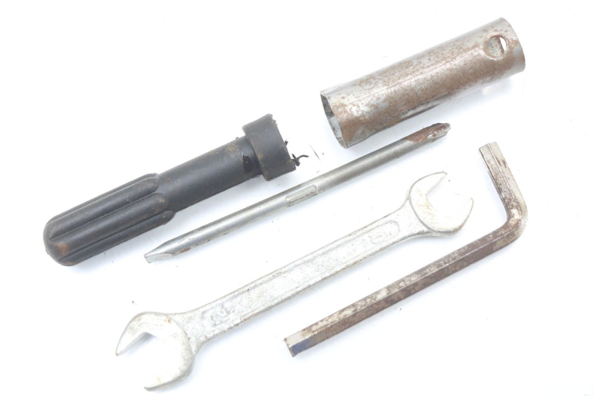 photo de GEREEDSCHAPSKIT JONWAY AZTRAL 125 (2008 - 2017) - Zoom op gebruiksstaat