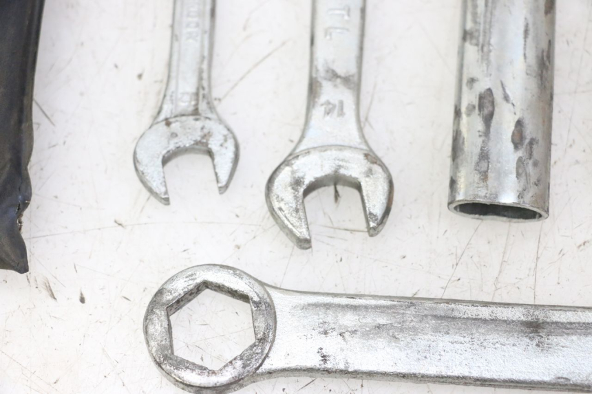 photo de GEREEDSCHAPSKIT HONDA CBF 125 (2009 - 2015) - Overzicht