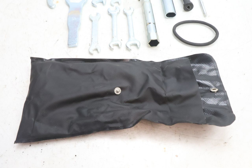 photo de GEREEDSCHAPSKIST YAMAHA FZ8 800 (2010 - 2016) - Overzicht