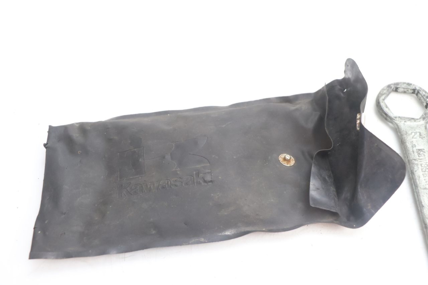 photo de GEREEDSCHAPSKIT KAWASAKI GPX F ZX750F 750 (1986 - 1990) - Zoom op gebruiksstaat