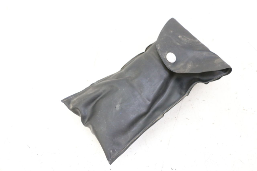 photo de GEREEDSCHAPSKIT SUZUKI GSR 750 (2011 - 2017) - Andere kijkhoek