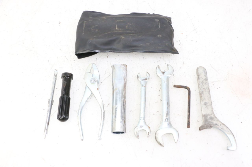 photo de GEREEDSCHAPSKIT SUZUKI GSR 750 (2011 - 2017) - Technische close-up