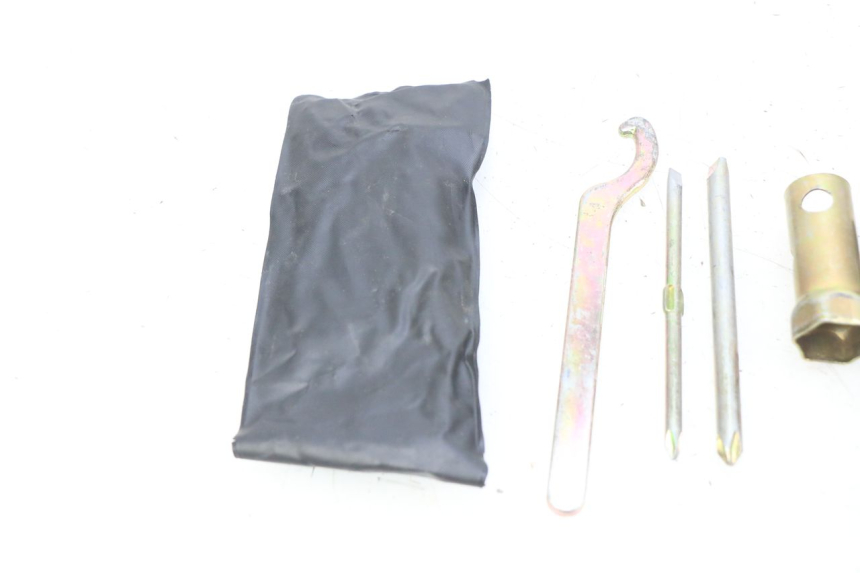 photo de GEREEDSCHAPSKIT RIDE RACE GT 2T 50 (2012 - 2017) - Andere kijkhoek