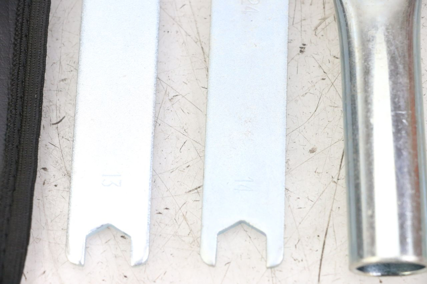 photo de Gereedschapsset ROYAL ENFIELD SCRAM 411 (2022 - 2024) - Andere kijkhoek