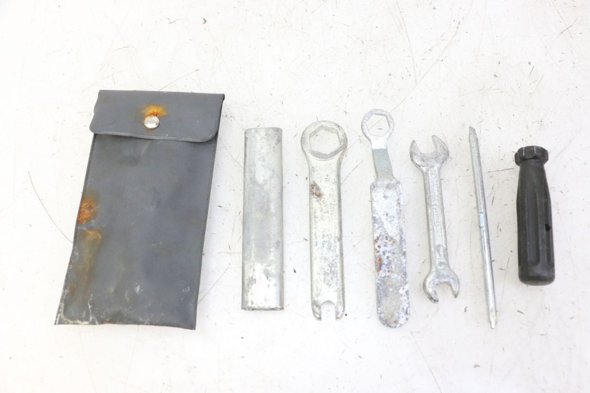 photo de GEREEDSCHAPSKIST HONDA SCV LEAD 100 (2003 - 2007) - Hoofdaanzicht